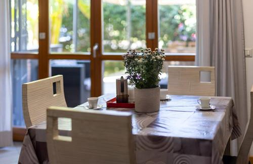 Trezzano sul Naviglio Apartamento | Intero appartamento con giardino e posto auto