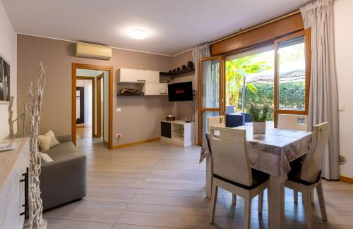 Trezzano sul Naviglio Apartamento | Intero appartamento con giardino e posto auto