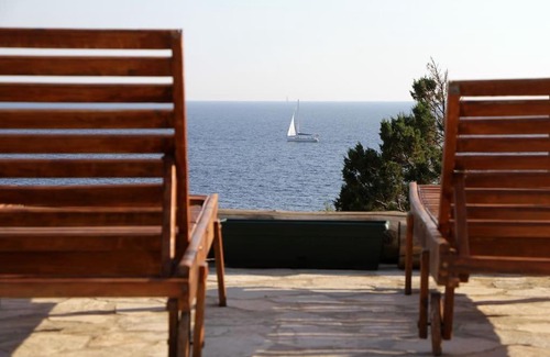 Lustica Casa | Into the wild