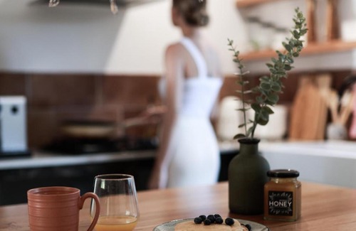 Palmwoods Casa | Into the Woods - Outdoor Bath, Firepit & Wood Fired Pizza Oven near Montville
