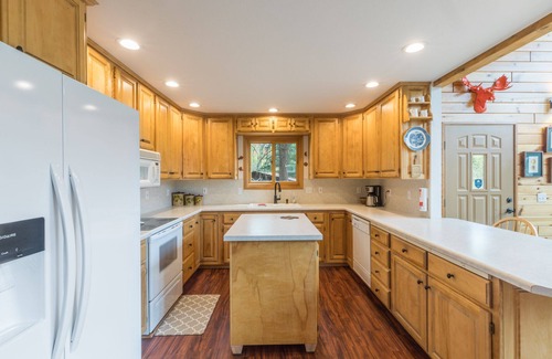 South Fork Casa | Intown Hidden Gem Overlooking the South Fork River/20 minutes to Wolf Creek