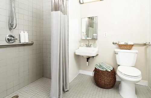 Orlando Hotel | InTown Suites Extended Stay Orlando FL – Presidents Dr
