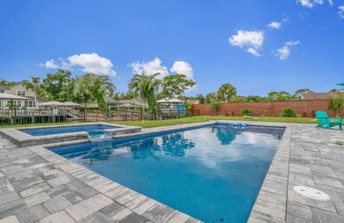 Isle of Palms Casa | Intracoastal Pool Retreat near Beaches+Mayo Clinic