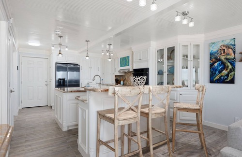South Padre Island Condominio | Inverness 1104-Elegant coastal penthouse;Beachfront balcony & pool