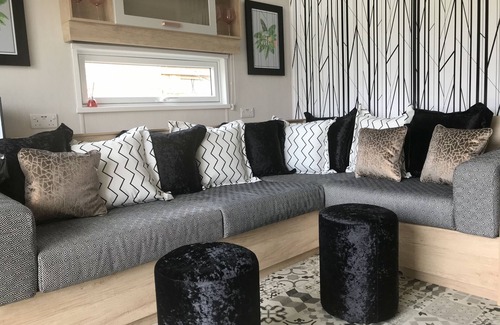 South Galson Cabina | Inverness Lodge-Free Parking-Balcony-Sleeps 4