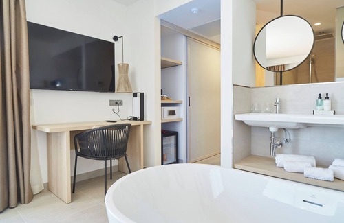 Santa Eulalia del Río Hotel | Invisa Hotel Club Cala Verde