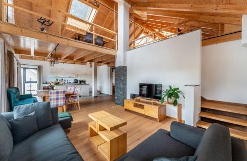Bad Duerrheim Casa | INVITA Natur-Chalets - Gruppenurlaub, Events im Schwarzwald - 6 Apartments, 25 Personen
