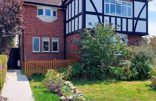 Herne Bay Apartamento | Inviting 1-bed Apartment in Herne Bay