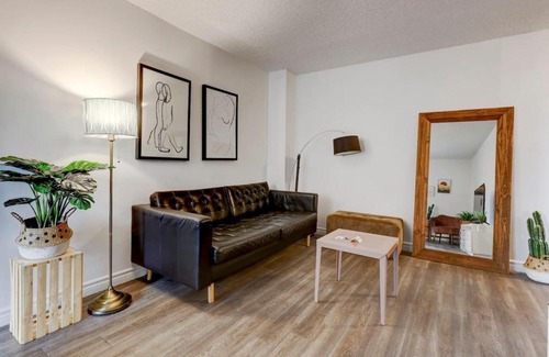 Quartier des Spectacles Apartamento | Inviting 1BR on Rene Levesque