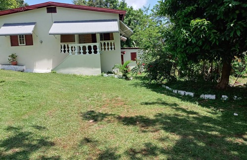 Moore Town Casa | Inviting 2-bed House in Fair Prospect