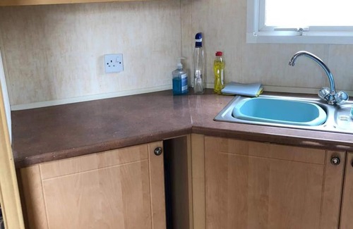 Camber Casa | Inviting 3 Bedrooms Caravan gas Central Heating
