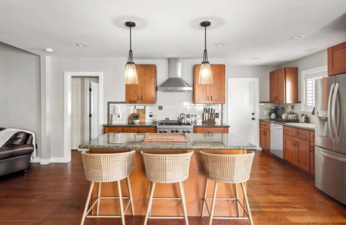 University Heights Casa | Inviting 3BR Steps to Dining & Attractions