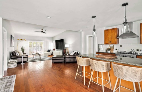 University Heights Casa | Inviting 3BR Steps to Dining & Attractions
