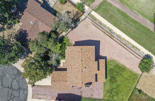 Village Seven Casa | Inviting 5 Bedroom Home Centrally Located