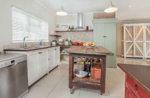 Voelklip Casa | Inviting holiday home near the beach - Voelklip