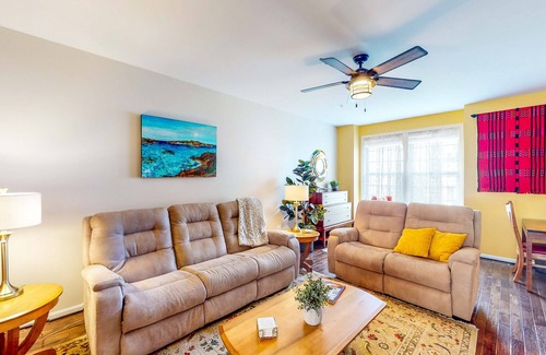 Frederick Casa | Inviting Home - Kitchen & Patio