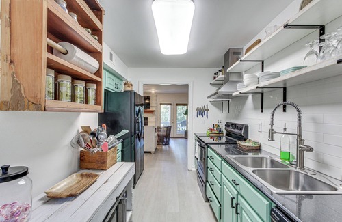 Diamondhead Casa | Inviting Home w/Golf Course View in Diamondhead!