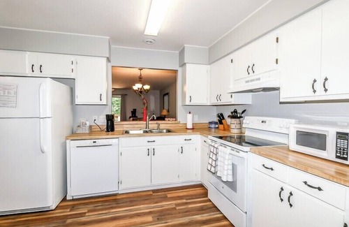 Hot Springs Village Casa | Inviting, Quiet, and Telegenic Home