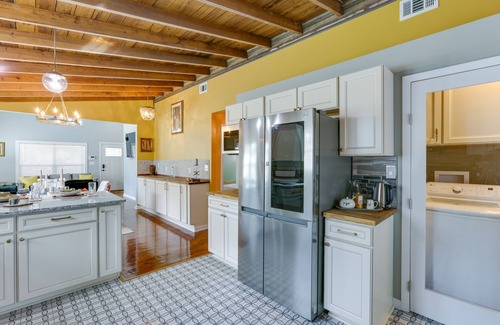 Quincy Cabaña | Inviting Quincy Cottage: Walk to Historic Downtown