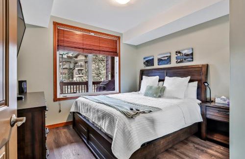 Canmore Apartamento | Inviting Rocky Mountain HOT TUB in Top Rated Condo managed by Little Sister Getaways