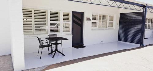 Rockingham Apartamento | Inviting Stay Close to Rockingham and Palm Beach - Hosted by Canstay