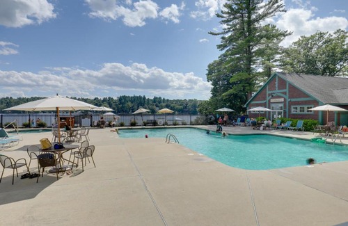 Summer Village Casa | Inviting Summer Village Cottage Golf Cart and More!