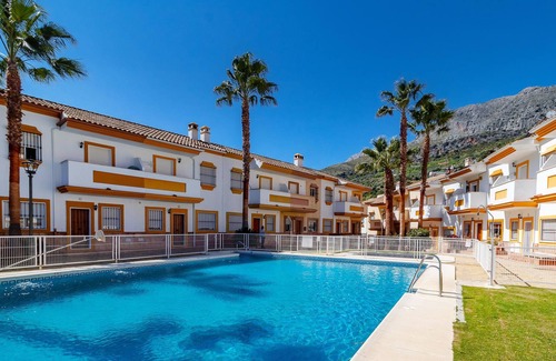 Benaojan Casa | Alojamiento de 3 habitaciones en Málaga