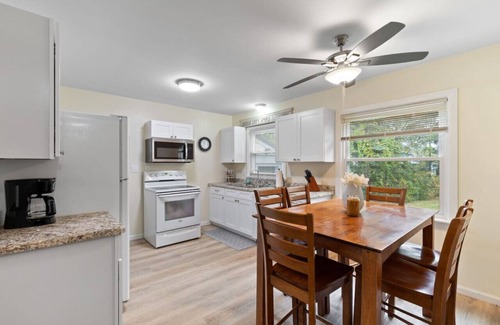 Webster Casa | Inviting Webster Gem w/Office!