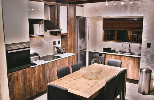 Hazyview Casa | Inyamatane 227B Kruger Park Lodge