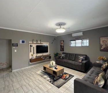 Marloth Park Apartamento | Inyati Guest House