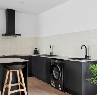 Belmont Hotel | Iona Ave Suites I Geelong Accommodation I regionalXscapes
