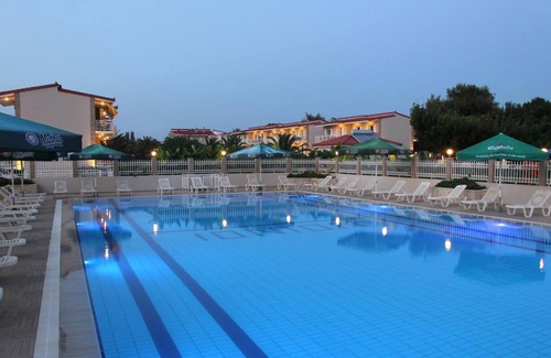 Arcoudi Apartamento | Ionion Beach Apartment Hotel