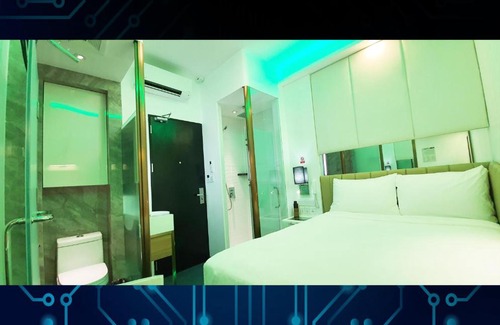 Balibago Hotel | iOtel Luxury Kiosk Hotel