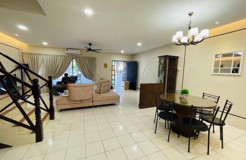 Ipoh Casa | Ipoh 42 Symphony 12pax 4Bedroom 3bathroom 3carpark