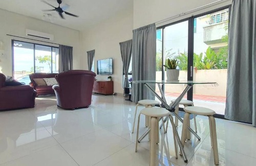 Hulu Kinta Casa | Ipoh Meru Landed Semi D with Barbeque for 12 Pax