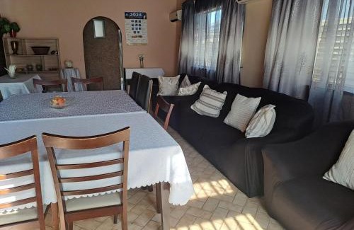 Montclair Casa | Iqhayiya Guest House