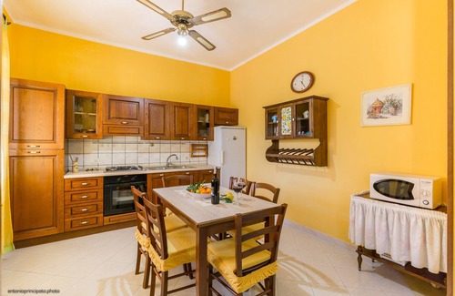 Avola Casa | Irene's house with pool, parking & wi.fi