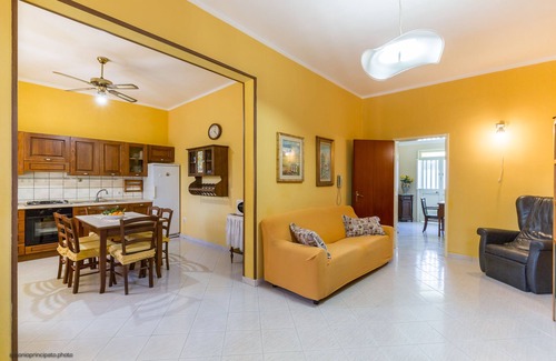 Avola Casa | Irene's house with pool, parking & wi.fi