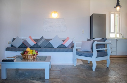Nea Cryssi Akti Villa | Irenes View Apartments Villa 5 - 5 personas con piscina y vista al mar en Agia Irini