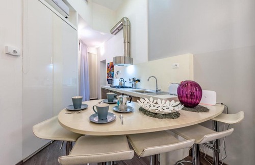 Rione II Trevi Apartamento | IREX Trevi Fountain private apartment