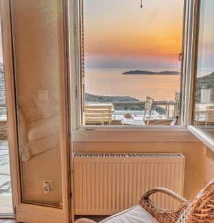Kato Aprovatou Apartamento | IRIDA Villa - Sea & Sunset Flats near Batsi by Explore Andros