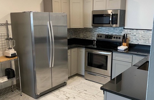 Fifth Ward Apartamento | INN AMERICANA IRLANDESA - Cliff Walk - estacionamiento gratuito