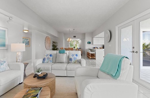 Venetian Shores Casa | Irish Ayes | Venetian Shores Canalfront with Pool, Hot Tub, Dock & Elevator