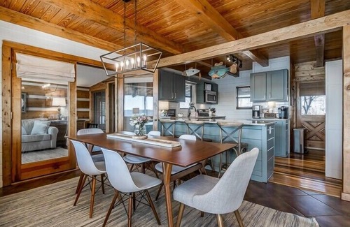 Baxter Chalet De Esquí | Irish Goodbye Over Looking Center Hill Lake