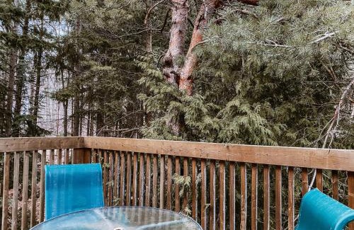 Meaford Casa | Irish Mountain Suites