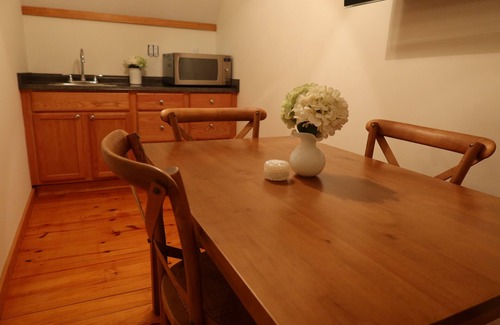 Nakina Casa | Iron Horn Farms - Fun Getaway with Animals, Fishing Ponds & Peaceful Views