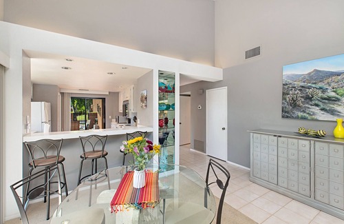 Palm Desert Condominio | Ironwood CC golfers paradise!