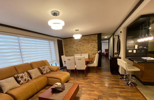 Cuenca Apartamento | Is in the city