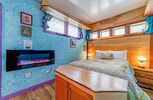 Myrtletown Apartamento | Is it an art project or a studio?