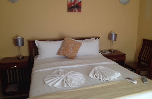 Palapye Casa | Isabel Guest Suites & Tours